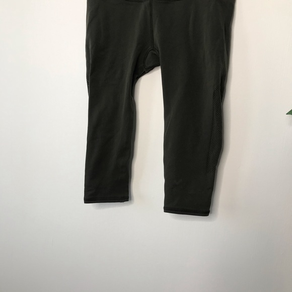 Lululemon Reveal Cropped Leggings - Picture 4 of 6